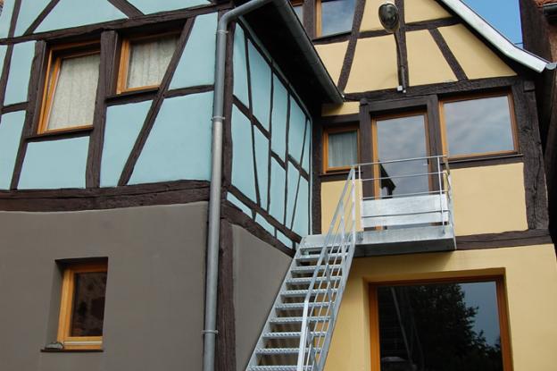 Rénovation d'un corps de ferme en maison et agence d'architecture.