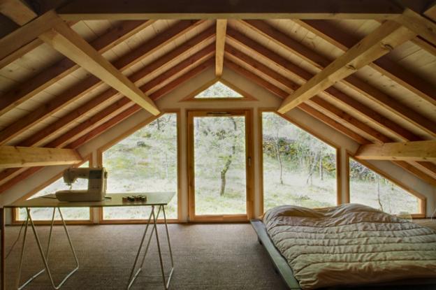 09_maison_bois_luzech_mezzanine_cote_jardin.jpg
