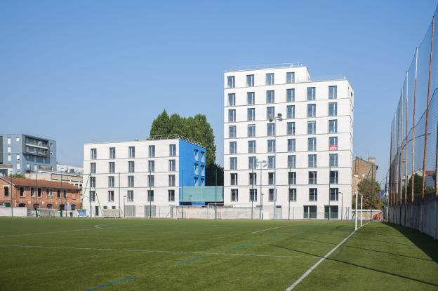 façade sur stade