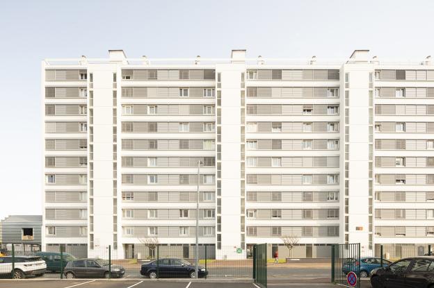 Restructuration - Réhabilitation de 270 logements pour les Résidences Pleyel et Zola / Photographe : Juan Cardona