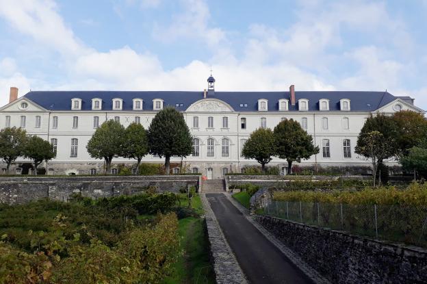 Vue générale de la façade sud restaurée