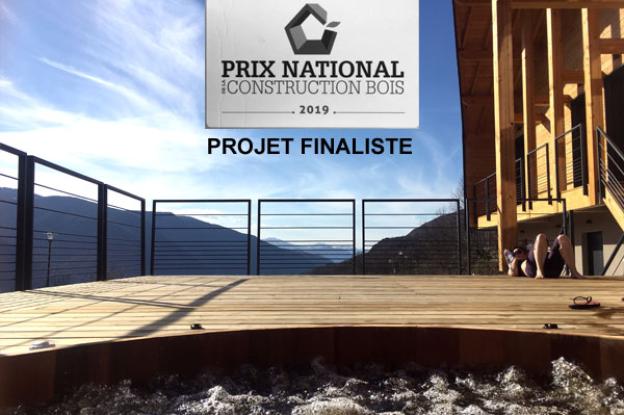Construction d'un châlet contemporain dans les pyrénées par l'atelier S architecte à Toulouse  : terrassse avec bain nordique
