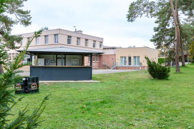 BAR ET EXTENSION
