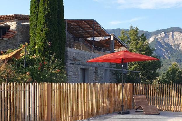 vue depuis la piscine en contrebas