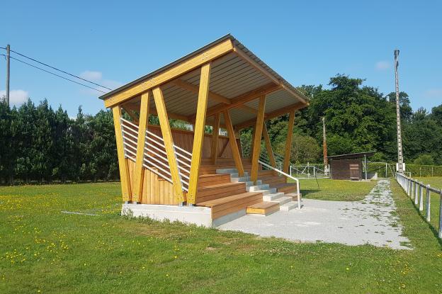 Tribunes