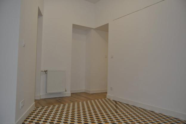 Hall d'accueil à usages mixtes