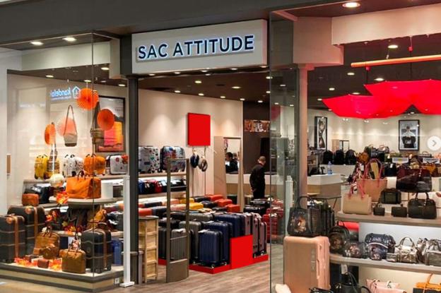 Vitrine sur le Mail du centre Commercial