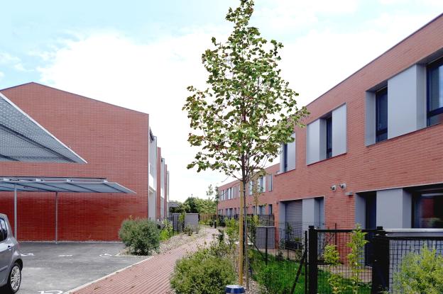 Vue depuis la venelle piétonne