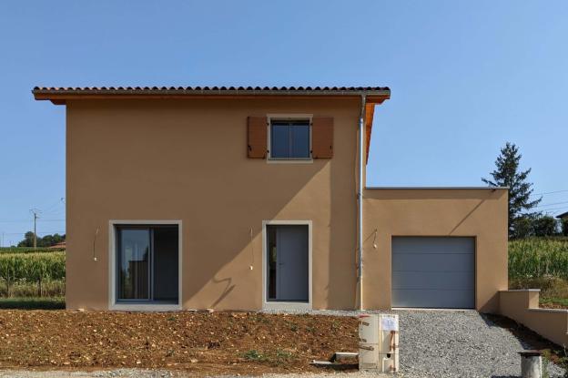 photographie vue principale de la maison - en chantier