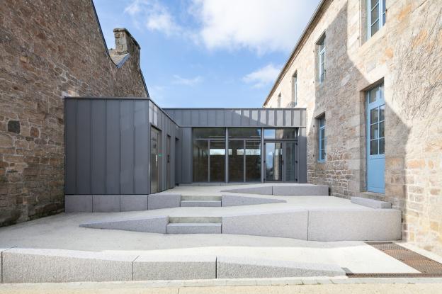 Rénovation et extension de la mairie ©Pascal Léopold photographies
