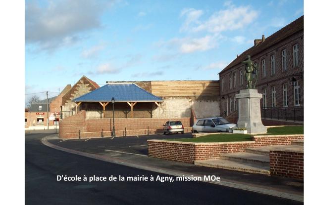 Place de la mairie à Agny