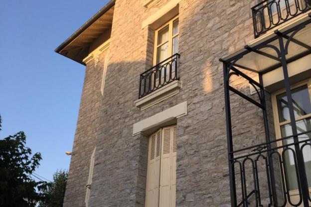 Façade