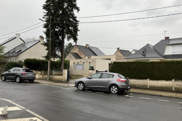 L'Eglise s'intègre parfaitement dans l'environnement du site