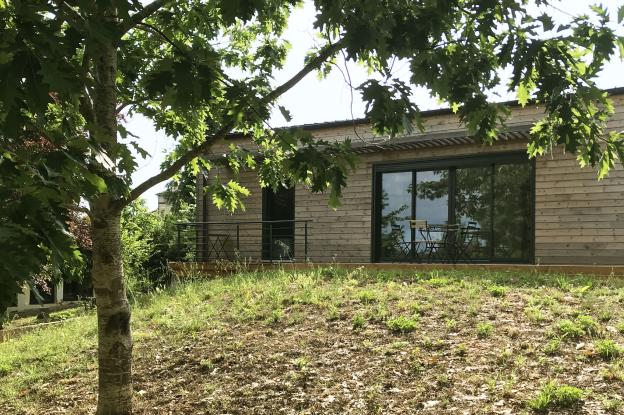 VUE DEPUIS LE JARDIN