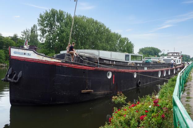 Transformation d'une péniche en logement