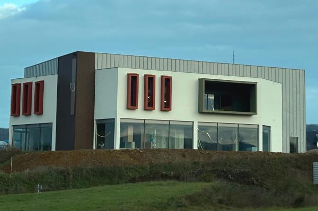 Commerce et Hall de stockage à WASSELONNE