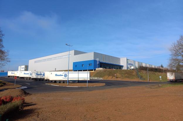 Bâtiment buffer robotisé 1