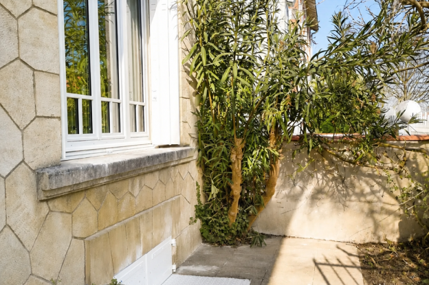 Façade rue rénovée