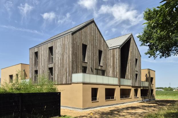 12 LOGEMENTS - VITRE