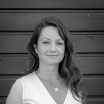 Portrait de Roxane Attanasio, architecte à Gujan-Mestras, exerçant sur le Bassin d'Arcachon