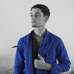 photo en noir blanc et bleu 
