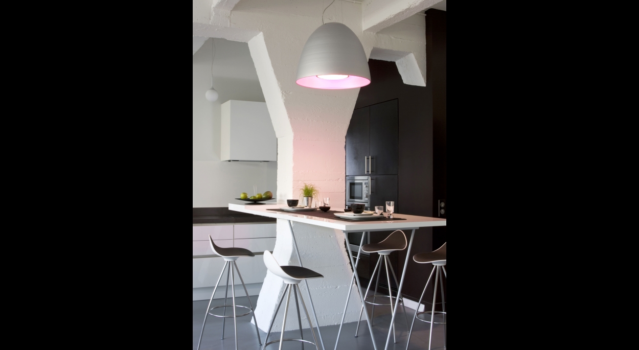 Table salle à manger. Alain Potignon photographe. Appartement T / ARCHI-V.O