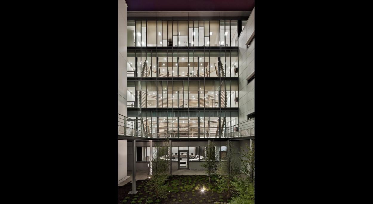 Centre R&D Sanofi par SLA Architecture