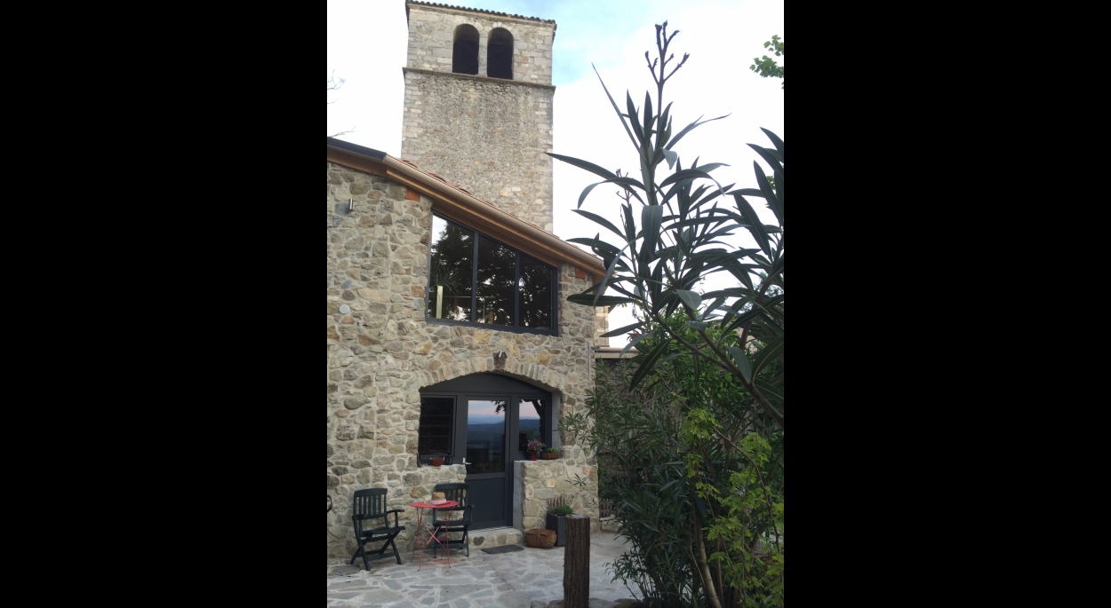 Extension et réhabilitation maison en pierre Chateauneuf de Mazenc Ballay Architecte