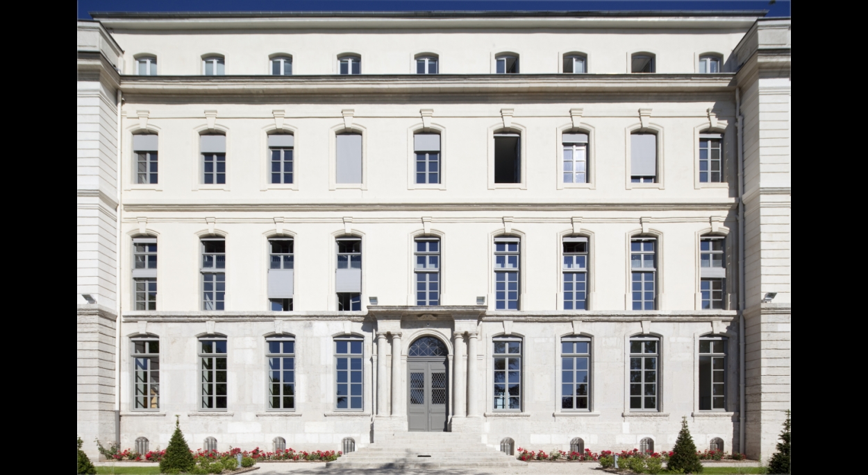 Ré-Architecture d'un bâtiment de Soufflot du XVIIIème siècle à Lyon 5ème - façade - Archigroup Architectes