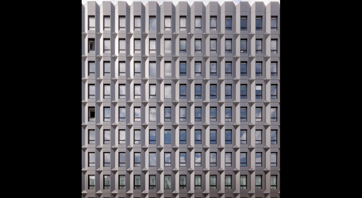 Spectaculaire ré-architecture de bureaux à Paris 13ème - Nouvelle façade