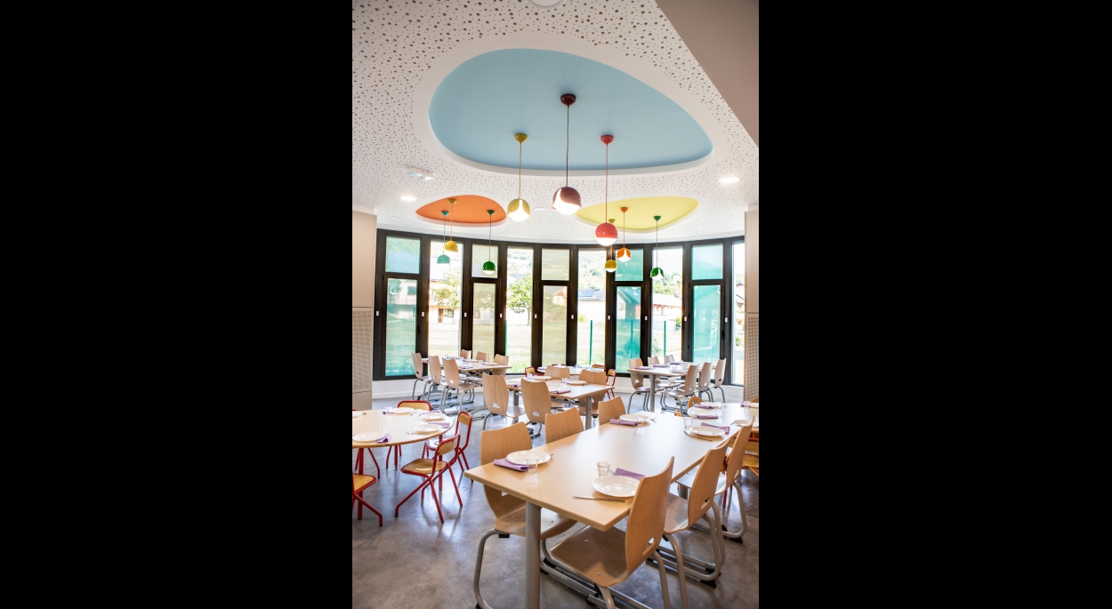 on-architectes, Restaurant scolaire à Cruet (73)