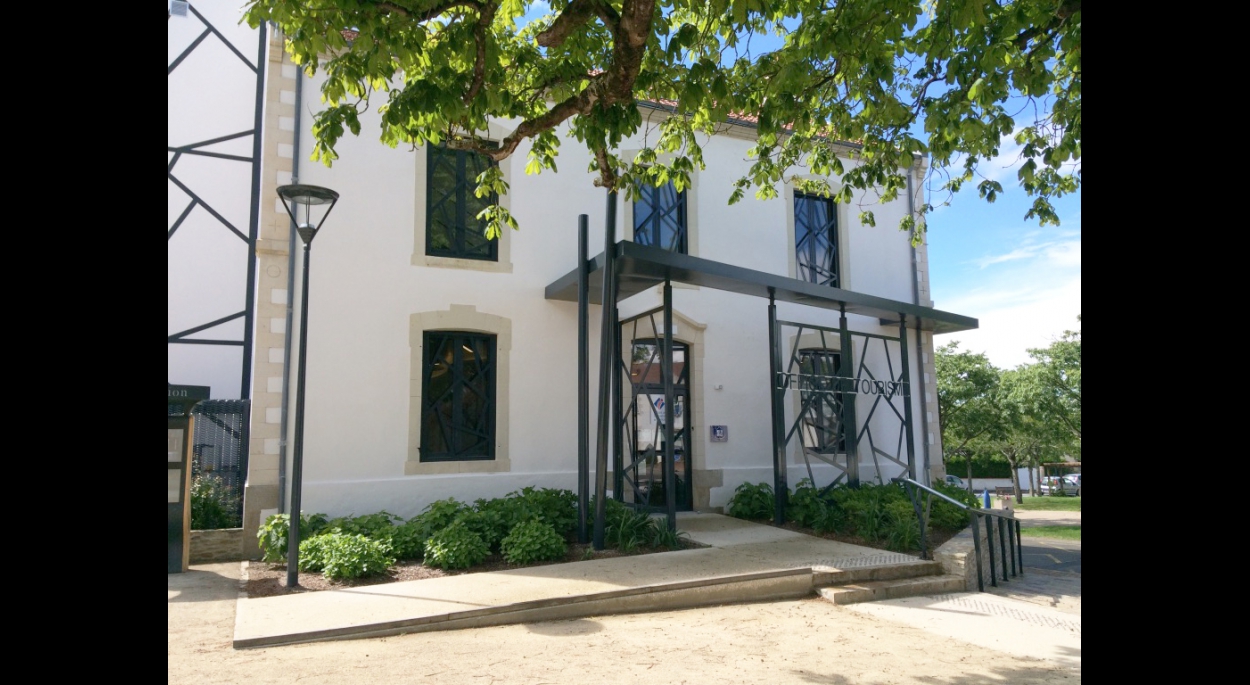 Office de Tourisme La Plaine-sur-Mer - Sandra Troffigué Architecte
