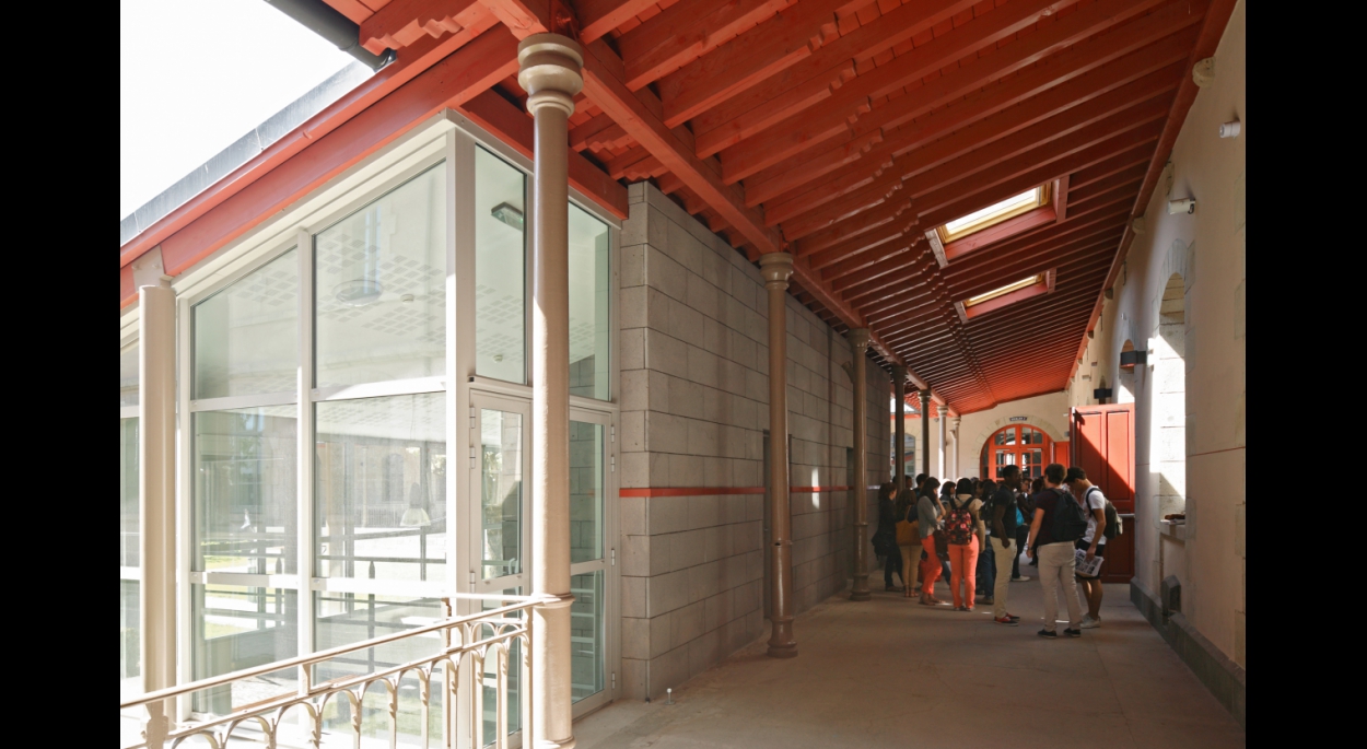 ESTIVAL ARCHITECTURE - Lycée Emile Duclaux - 1