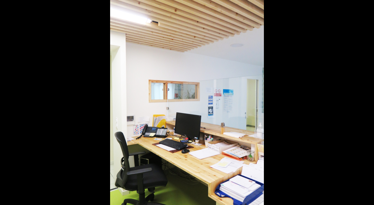 Réaménagement de l'accueil du public dans les bureaux de l'UDAF 04 à Digne-les-Bains