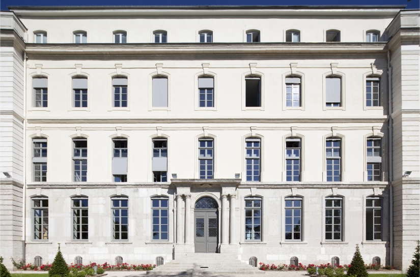 Ré-Architecture d'un bâtiment de Soufflot du XVIIIème siècle à Lyon 5ème - façade - Archigroup Architectes